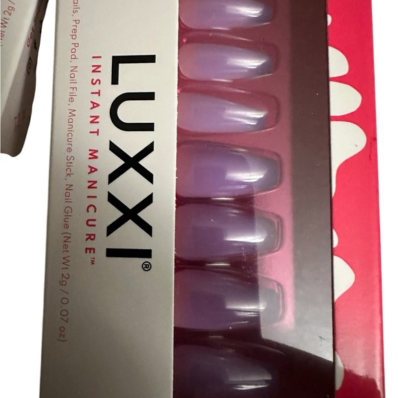 2 SETS OF LUXXI PRESS IN NAILS BRAND NEW INSTANT MANICURE RETAILS $16 each - Picture 4 of 8